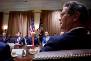 Новини світу - Axios: міністр фінансів США облаяв Ілона Маска