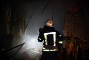Новини Києва - БПЛА атакують Київ: пожежа та руйнування