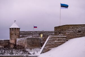 Естонія замінує кордон з Росією