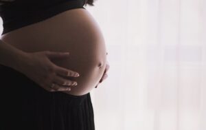 Новини світу - Материнська смертність у світі знизилася на 40% - ООН