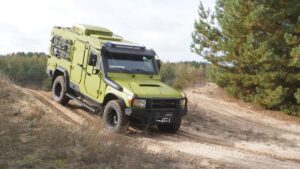 Новини України - На озброєння ЗСУ допустили броньовик Джура-ЕВАК