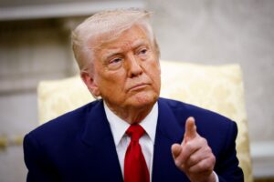 Новини світу - Трамп обіцяє нульові тарифи компаніям, які переїдуть до США