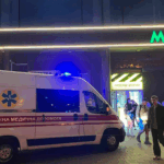 У київському метро пасажир потрапив під поїзд