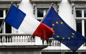 Новини України - Українська делегація прибула у Париж на переговори