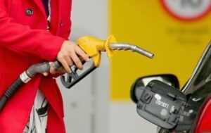 В Україні впали продажі пального