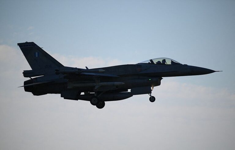 Болгарія виявила проблеми в F-16, який їй передали США