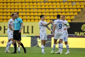 Новини спорту - Динамо в гостях перемагає Інгулець з розгромним рахунком