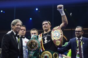 Ф’юрі-старший назвав ключові переваги Усика над Дюбуа