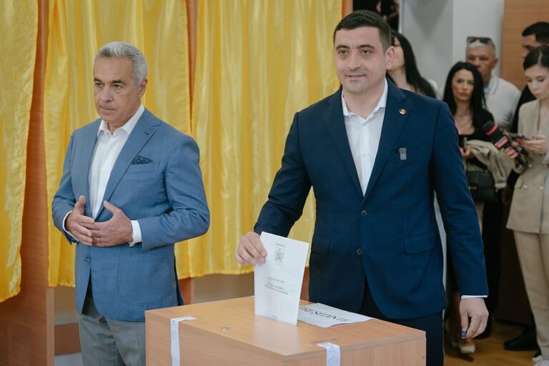 Фаворит президентських виборах у Румунії обіцяє повернути Джорджеску