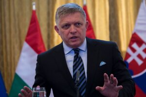 Фіцо поскаржився на план відмови від енергоносіїв РФ