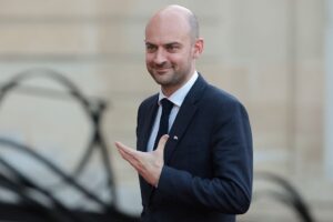 Франція обслуговуватиме Caesar в Україні коштом російських активів
