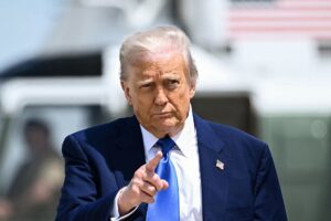 Гра в хованки. Чи проковтне Трамп “кидок” Путіна