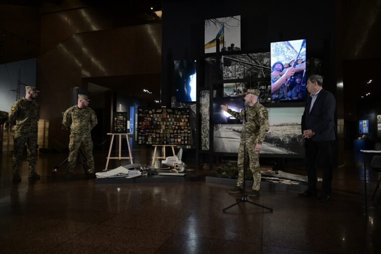 Командир 225 ОШП передав Музею війни унікальні трофеї