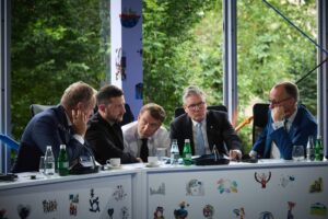 Новини світу - Лідери коаліції охочих провели розмову з Трампом