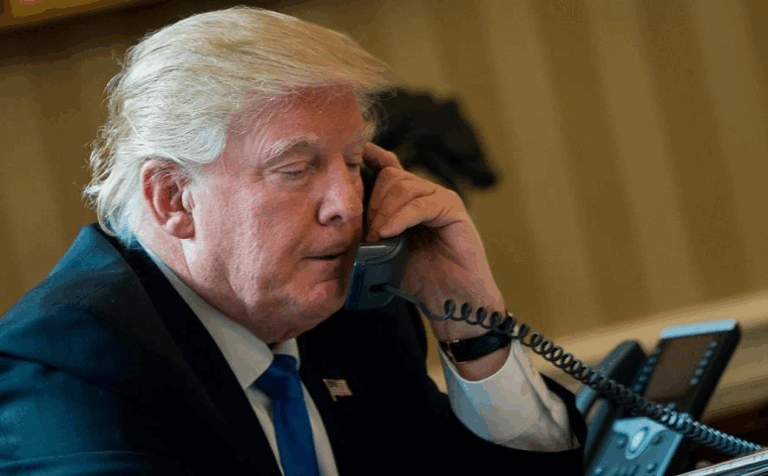 Макрон: Трамп планує поговорити з Росією найближчим часом