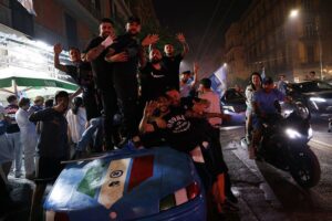 Масові святкування чемпіонства Наполі підняли все місто