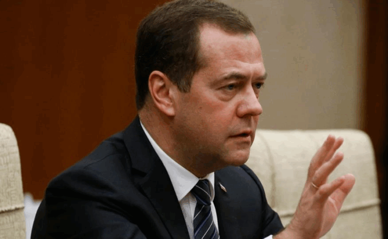 Медведєв різко відповів Трампу щодо участі США у Другій світовій війні