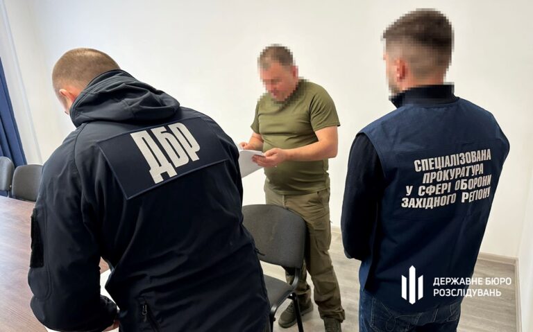 На Рівненщині судитимуть колишніх керівників обласного та районного ТЦК
