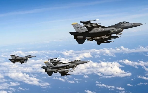 Нідерланди спорядять Києву останній обіцяний F-16