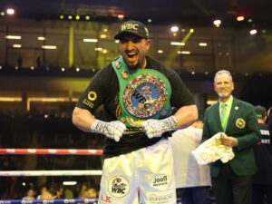 Після Усика: Ф’юрі-старший поділився прогнозом щодо нового чемпіона