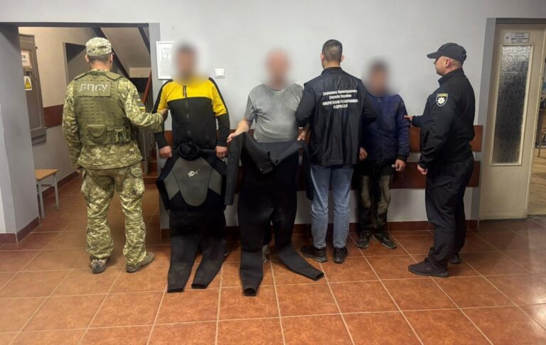 Прикордонники затримали двох “вололазів” на Закарпатті
