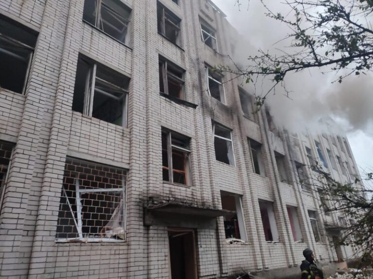 РФ вдарила по Черкащині: пошкоджено навчальний заклад, поранено чоловіка