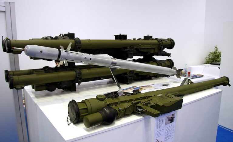 Росія передала Індії зброю на тлі конфлікту з Пакистаном