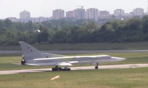 Новини України - Росія перекинула 40 Ту-22М3 на аеродром Оленья - ЗМІ