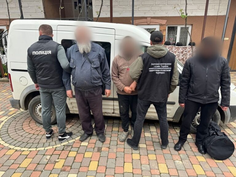 Служителів МП відправили під варту за схему для ухилянтів