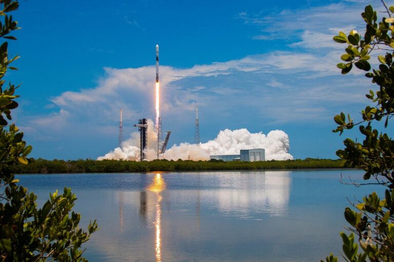 SpaceX вивела на орбіту супутник GPS