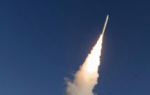 США заявили про успішне випробування морської гіперзвукової ракети