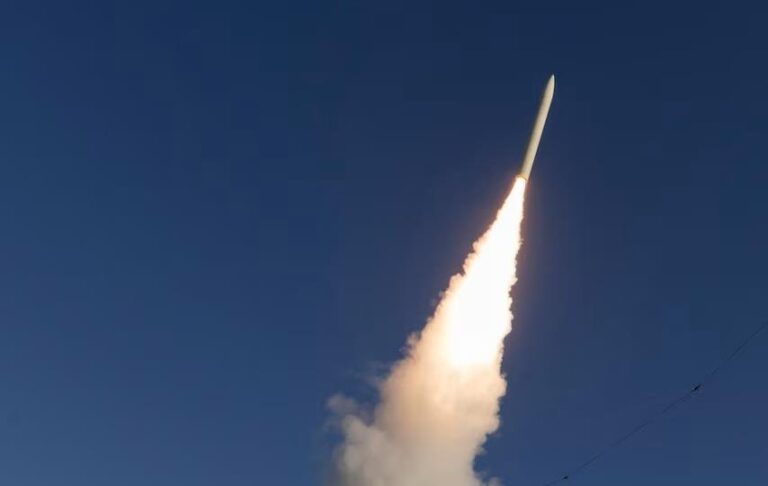 США заявили про успішне випробування морської гіперзвукової ракети
