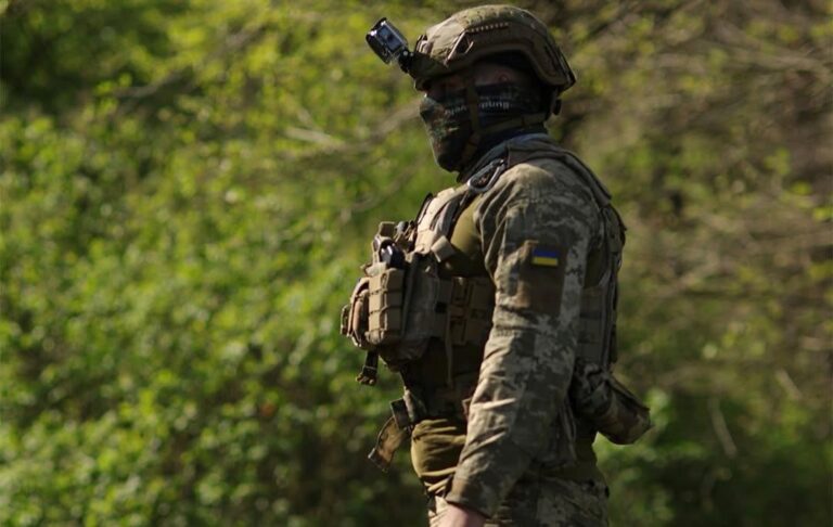 ССО показали відео з узяттям в полон групи росіян
