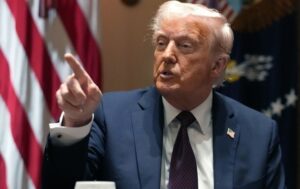 Трамп заперечив звинувачення у заробітку на власному мемкоїні