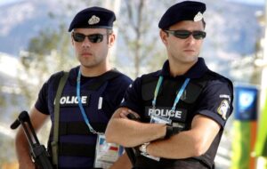 Новини світу - У Греції затримали чоловіка, що "заради Батьківщини" шпигував на користь РФ