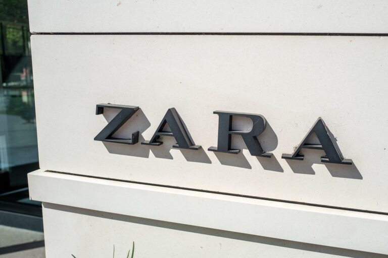 У РФ магазини Zara працюють під іншими вивісками – ЗМІ