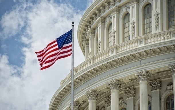 У США обіціяють нелегалам по $1 тис. за добровільний від’їзд з країни