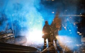 У Запоріжжі 13 прильотів, під завалами люди