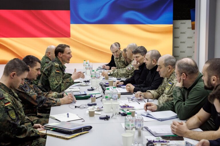 Умєров зустрівся з делегацією Міноборони ФРН