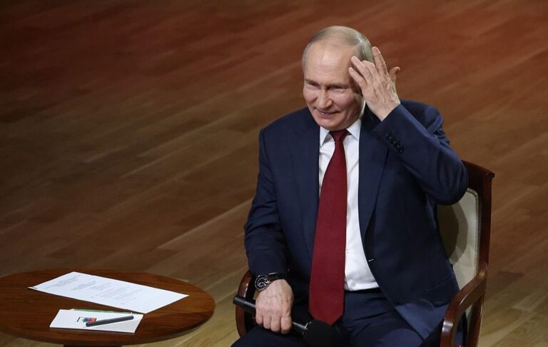 В РФ заявили, що Путін “побував на Курщині”