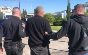 В Україну з Німеччини екстрадували підозрюваного у торгівлі людьми
