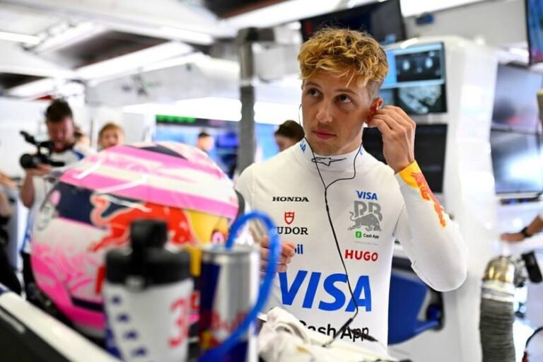 Юний Арвід Ліндблад готовий замінити Ліама Ловсона в Racing Bulls