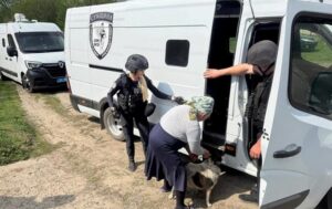 З прикордоння Сумщини евакуювали 111 людей