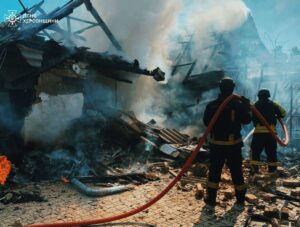 Новини України - З’явилися фото наслідків обстрілів у Херсоні