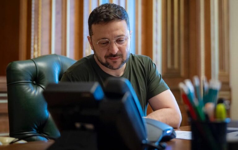 Зеленський вперше поговорив Папою Левом XIV