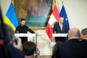 Австрія допоможе повернути викрадених Росією дітей