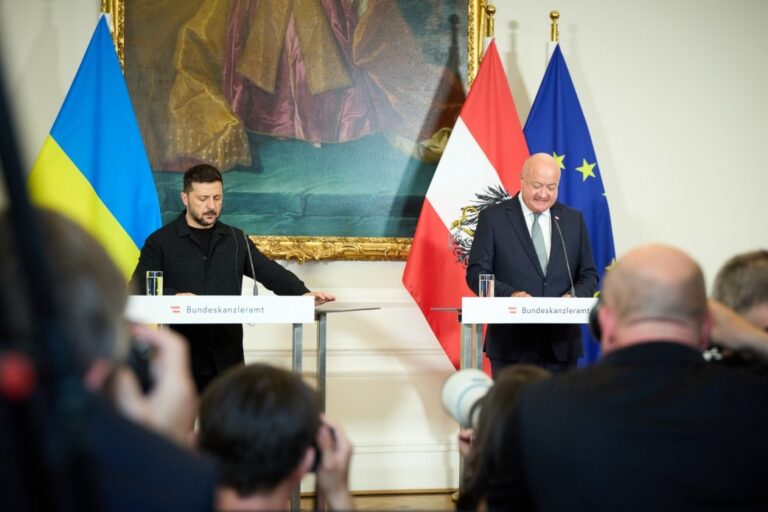 Австрія допоможе повернути викрадених Росією дітей