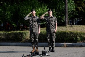Четверо учасників BTS завершили військову службу