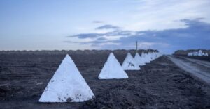Лежало місяцями. Скандал з укріпленнями на Сумщині