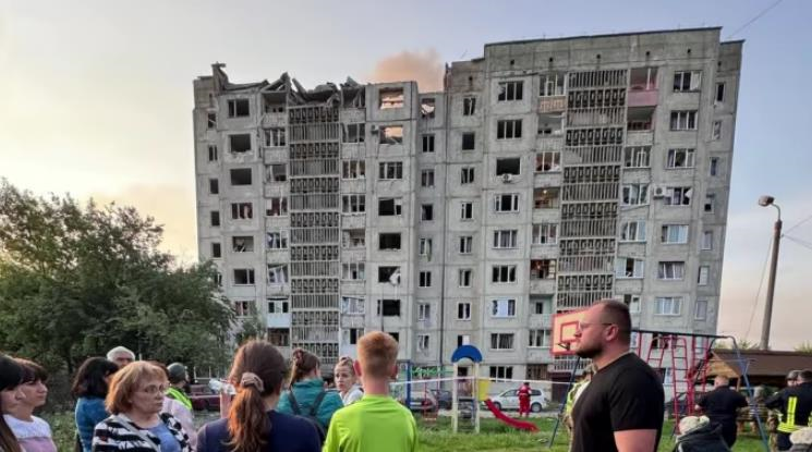 Новини України - У Луцьку внаслідок обстрілу пошкоджено багатоповерхівку, п&rsquo;ятеро поранених